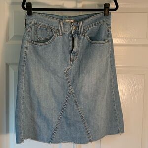 Levi’s Denim Midi Skirt